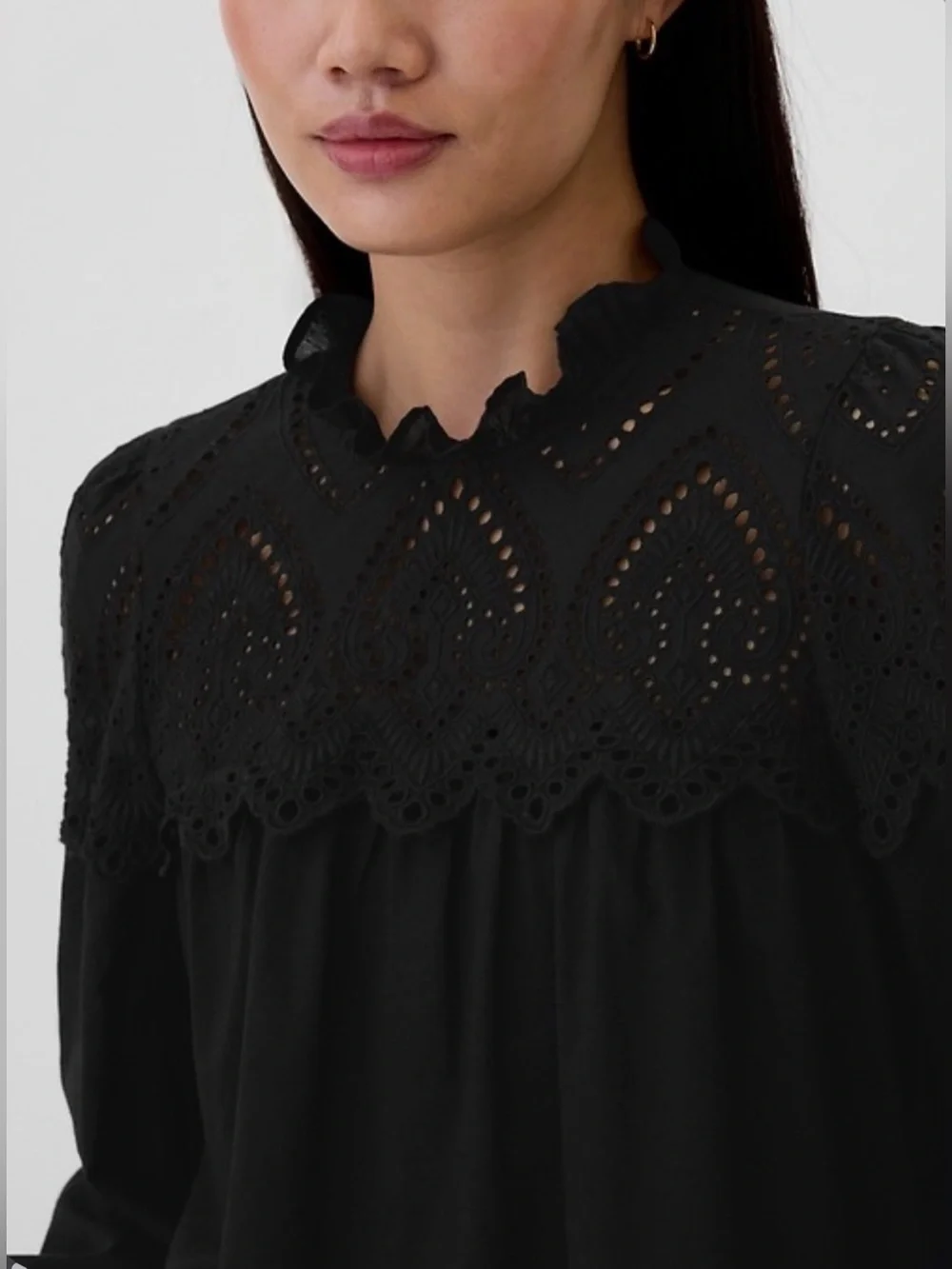GAP Eyelet Mockneck Shirt In Black, Size XS